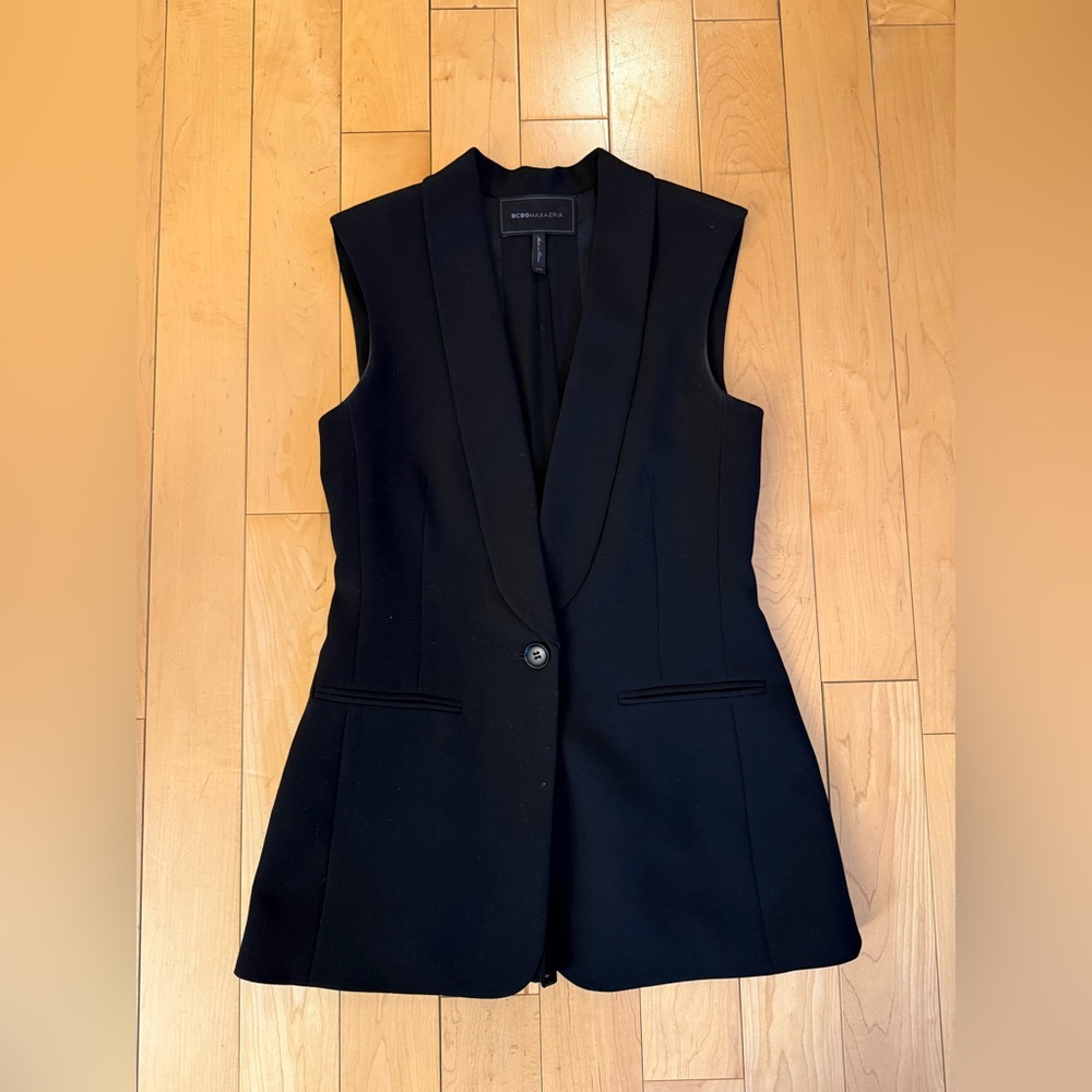 BCBGMaxAzria Black Sleeveless Vest